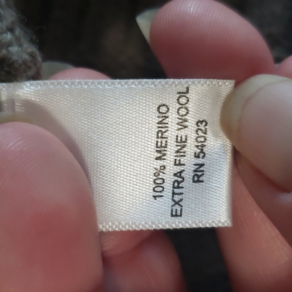 SALE⚡️NWOT BANANA REPUBLIC FINE MERINO WOOL SWEATER SZ XL - Picture 9 of 11